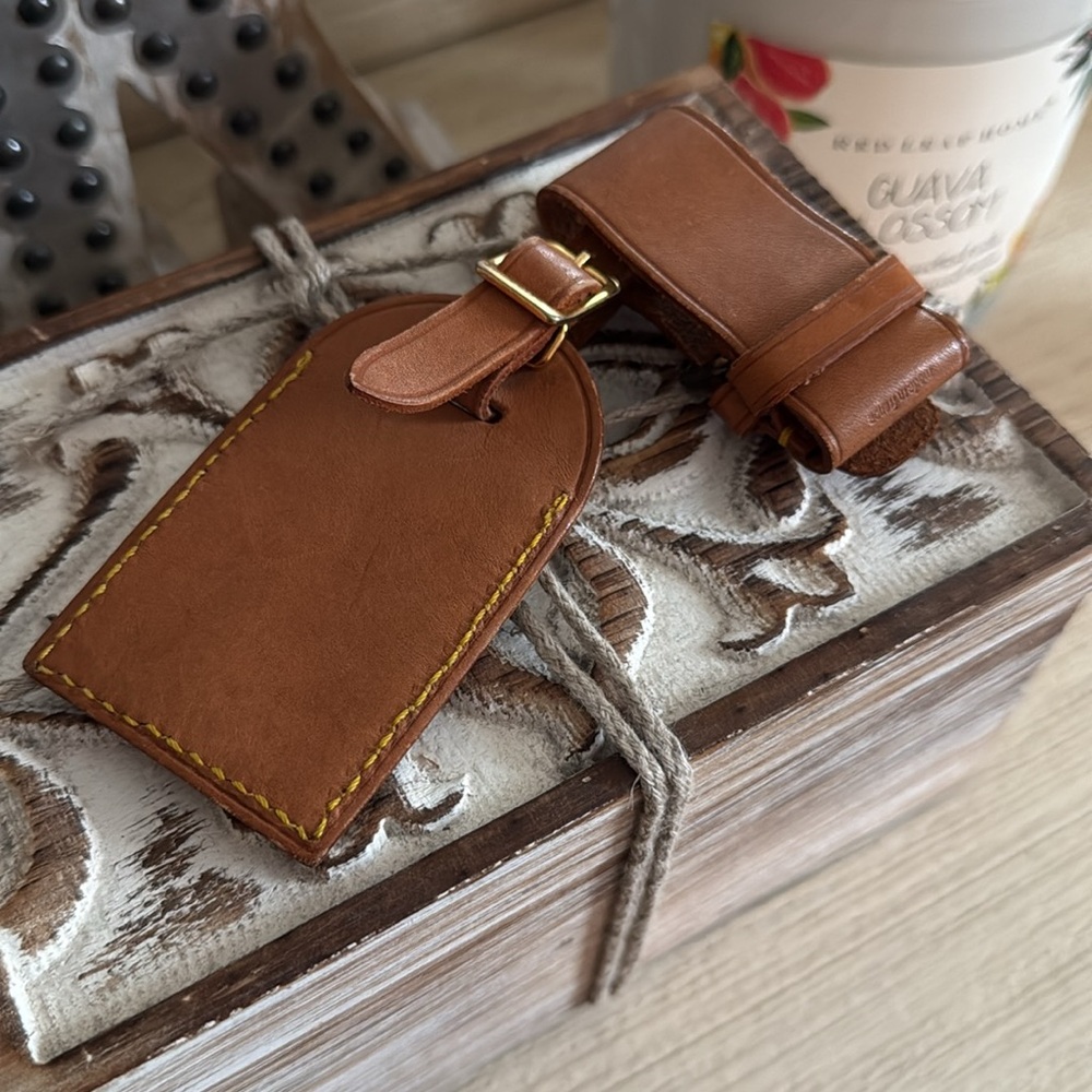 Louis Vuitton Brown Leather Bag Tag - Picture 5 of 5
